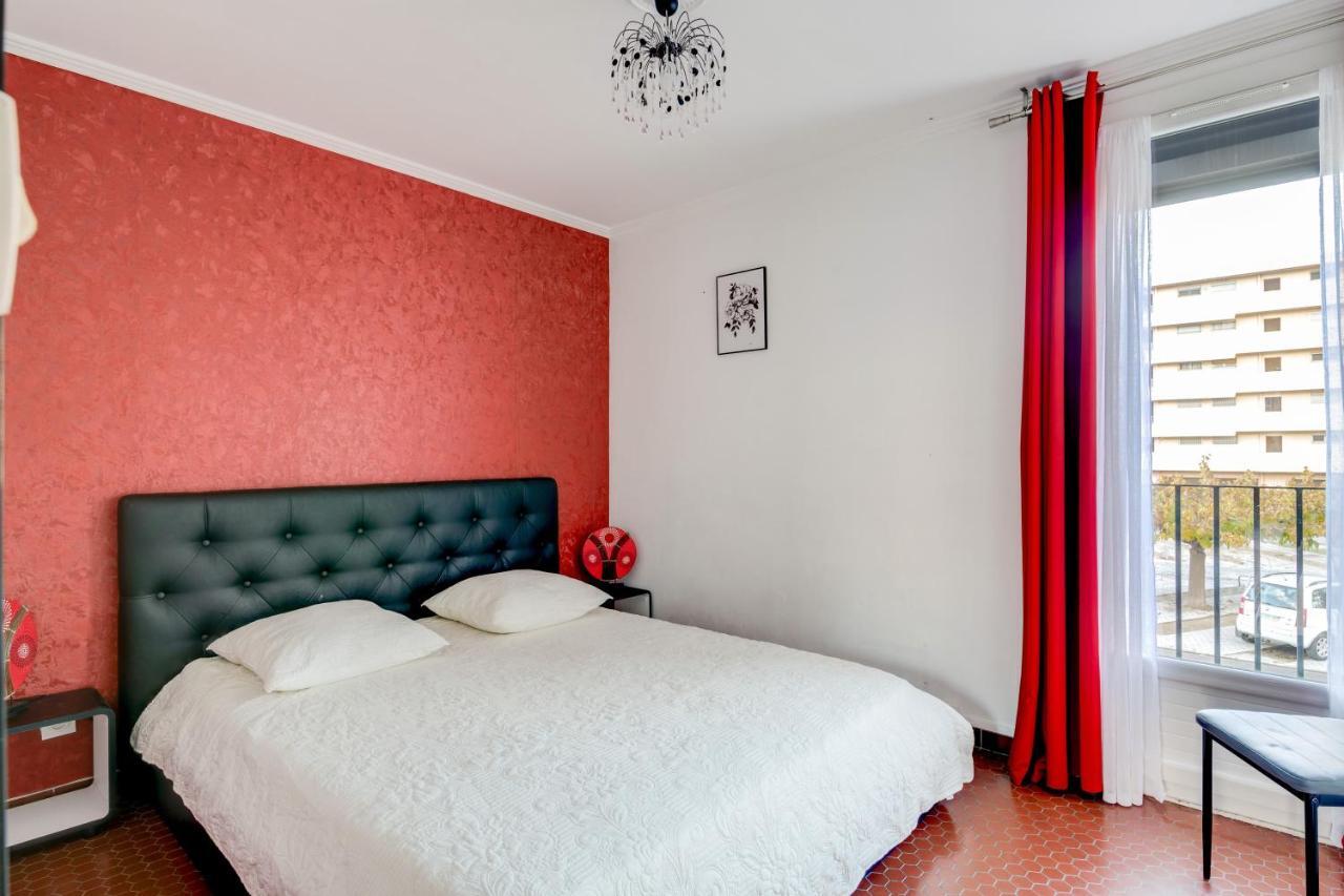 Les Embruns Apartment แซงต์-ซีเปรียง ภายนอก รูปภาพ
